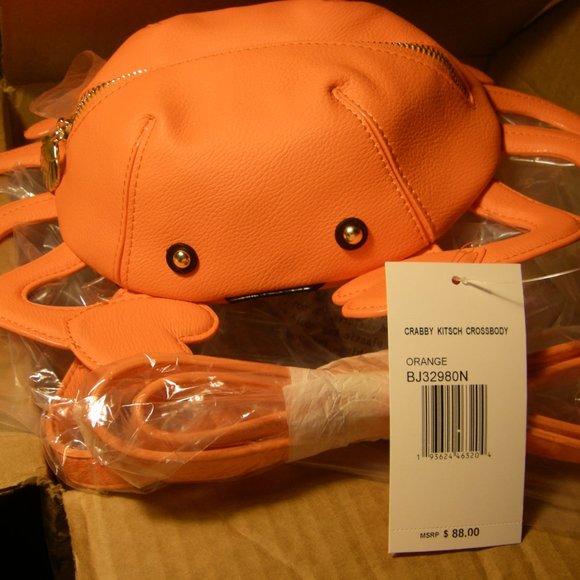 Betsey Johnson Kitsch Crabby Crossbody Bag BJ32980N NEW SEALED - Picture 13 of 15